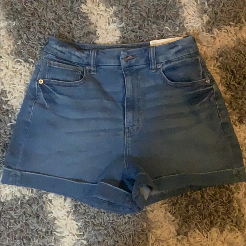American Eagle Curvy Mom Short
